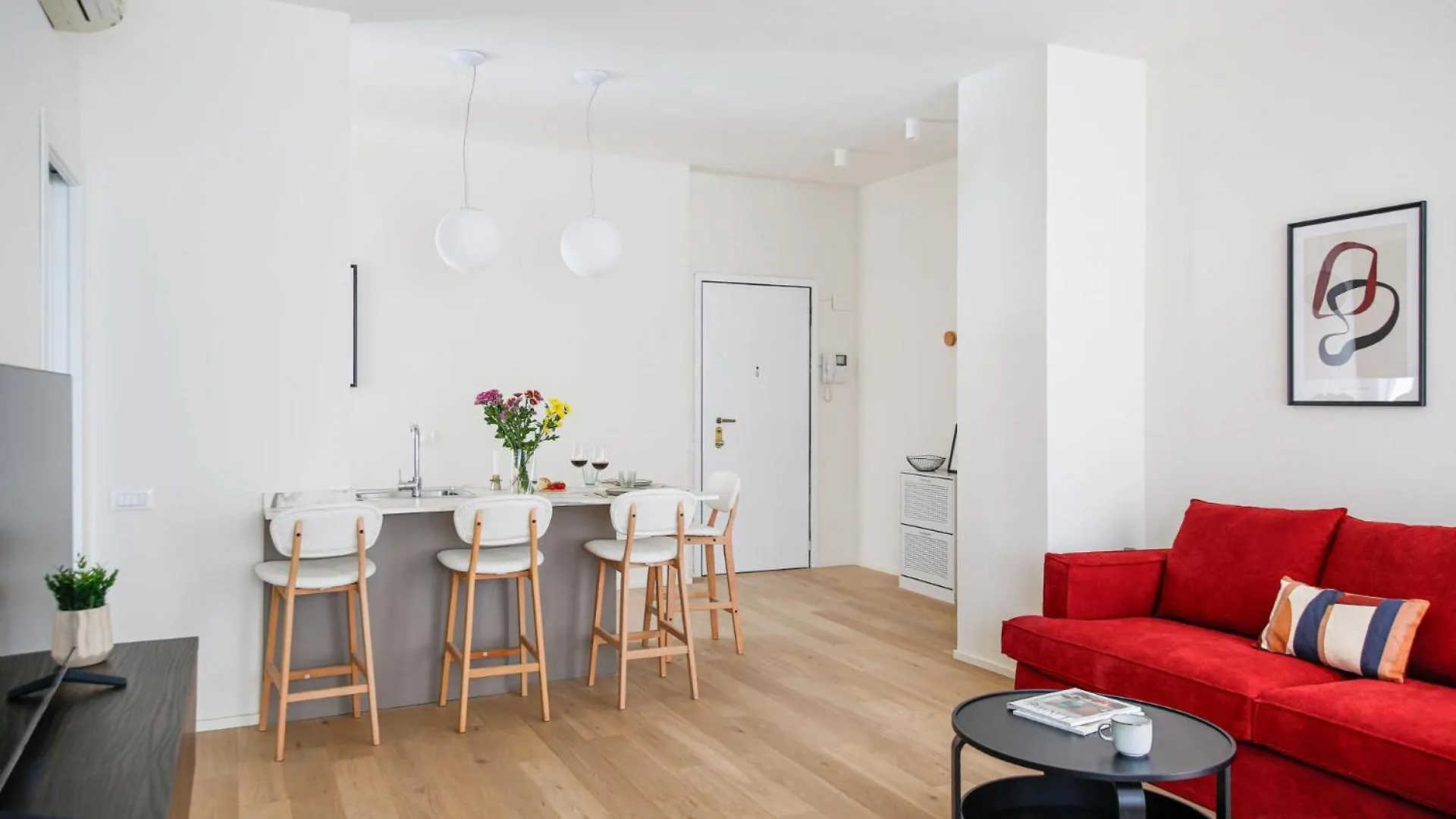 The Best Rent - Modern And Cozy One-Bedroom Apartment In Piazza Naples Milano İtalya